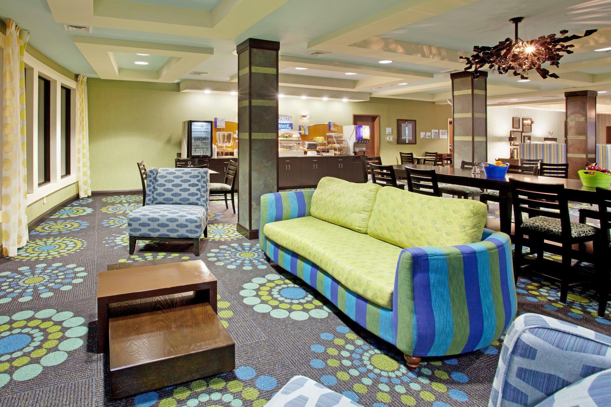 Holiday Inn Express Hotel & Suites Salem By Ihg Екстер'єр фото